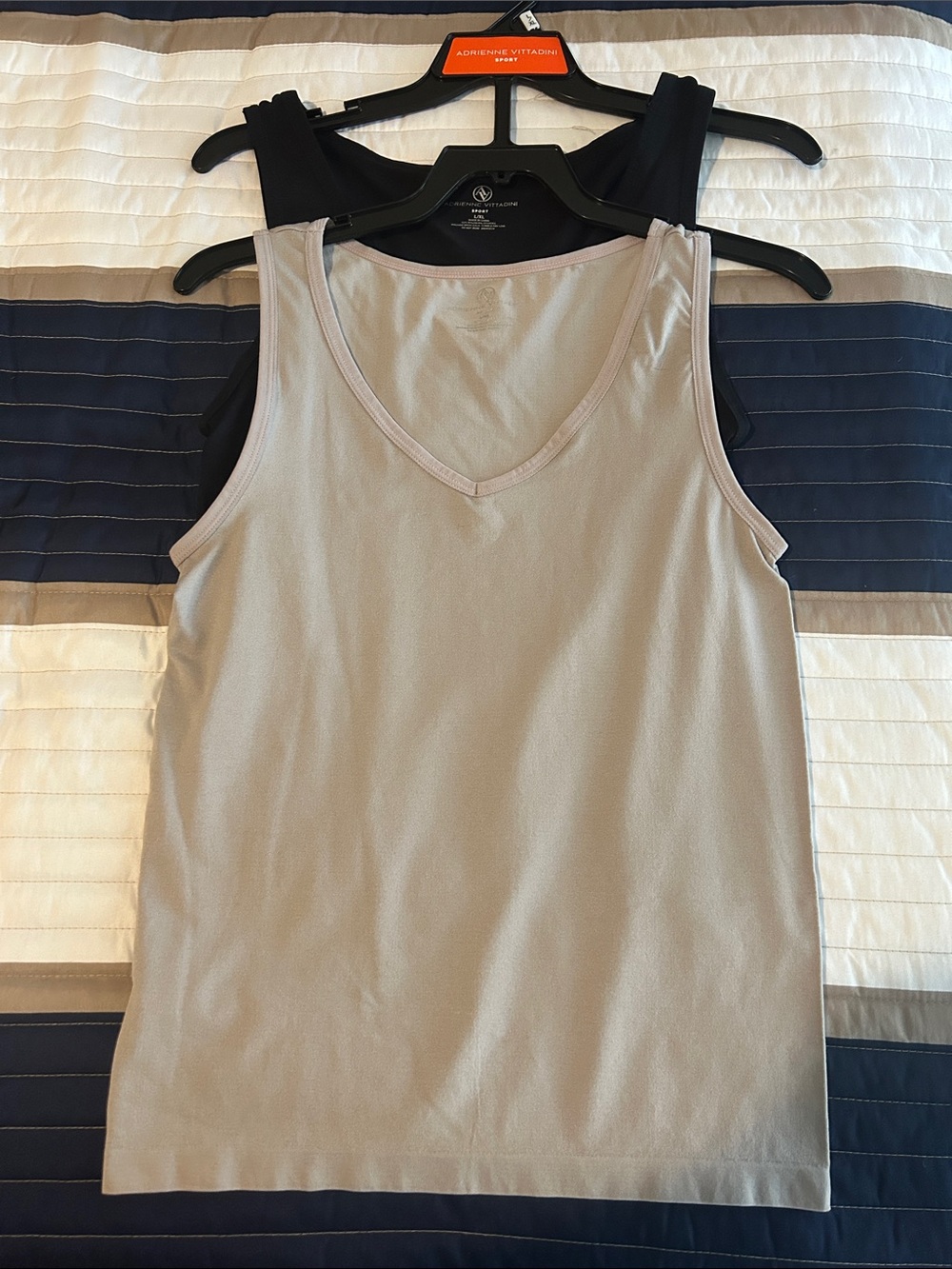Adrienne Vittadini Sport 2 Tank Top Set Black + Tan NWT Sz L/XL